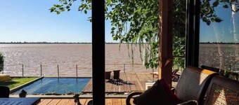 Southeast Asia on the Paraná River Parilla Pool