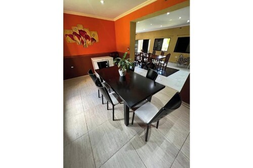 Spacious 3 bedroom Quinta Pool Quincho