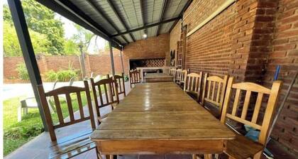 Spacious 3 bedroom Quinta Pool Quincho