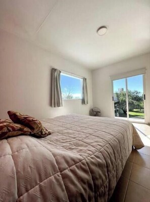 5 bedrooms, internet, bed sheets - Beautiful Quinta House for 12 people very spacious (Entre Ríos)