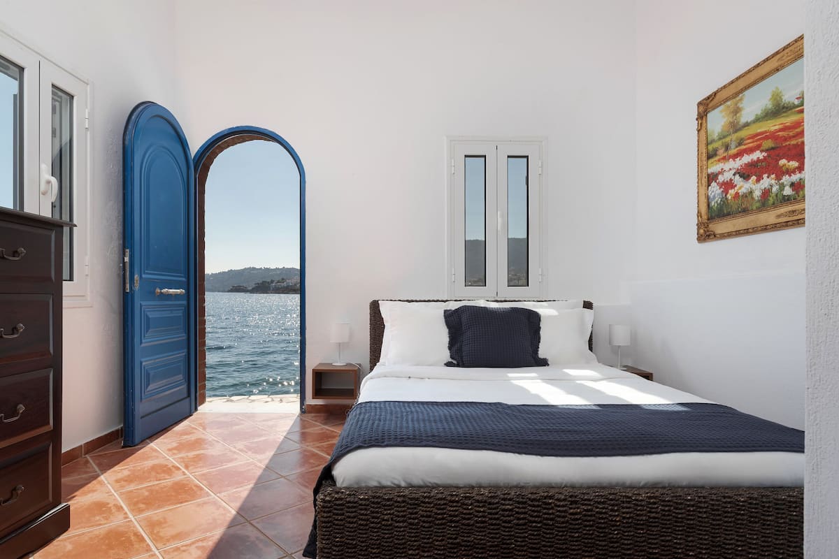 Classic Villa, Sea View | Cadar kapas Mesir, peralatan tempat tidur premium, busa memori