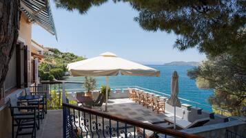 Classic Villa, Sea View | Terrace/patio