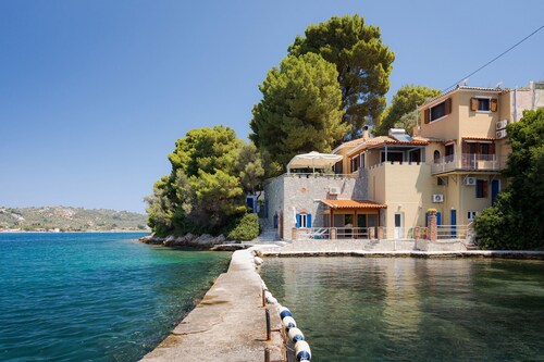 Porto Castello Villas