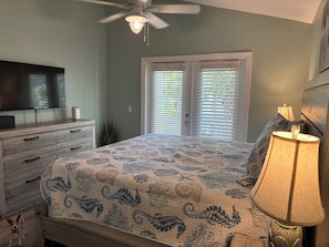 3 bedrooms, iron/ironing board, travel cot, WiFi - Another Day in Paradise (Key West)
