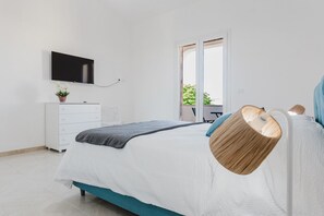 3 bedrooms, free WiFi, bed sheets