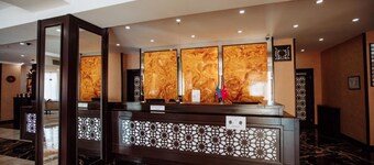 Corniche White City Hotel