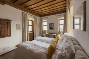 5 Schlafzimmer, WLAN, Bettwäsche
