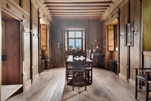 Dining - Country House 'Zinnenberg' with Mountain View, Private Terrace and Wi-Fi (Appiano sulla Strada del Vino)