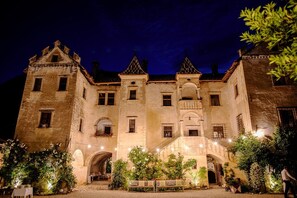 Exterior - Country House 'Zinnenberg' with Mountain View, Private Terrace and Wi-Fi (Appiano sulla Strada del Vino)