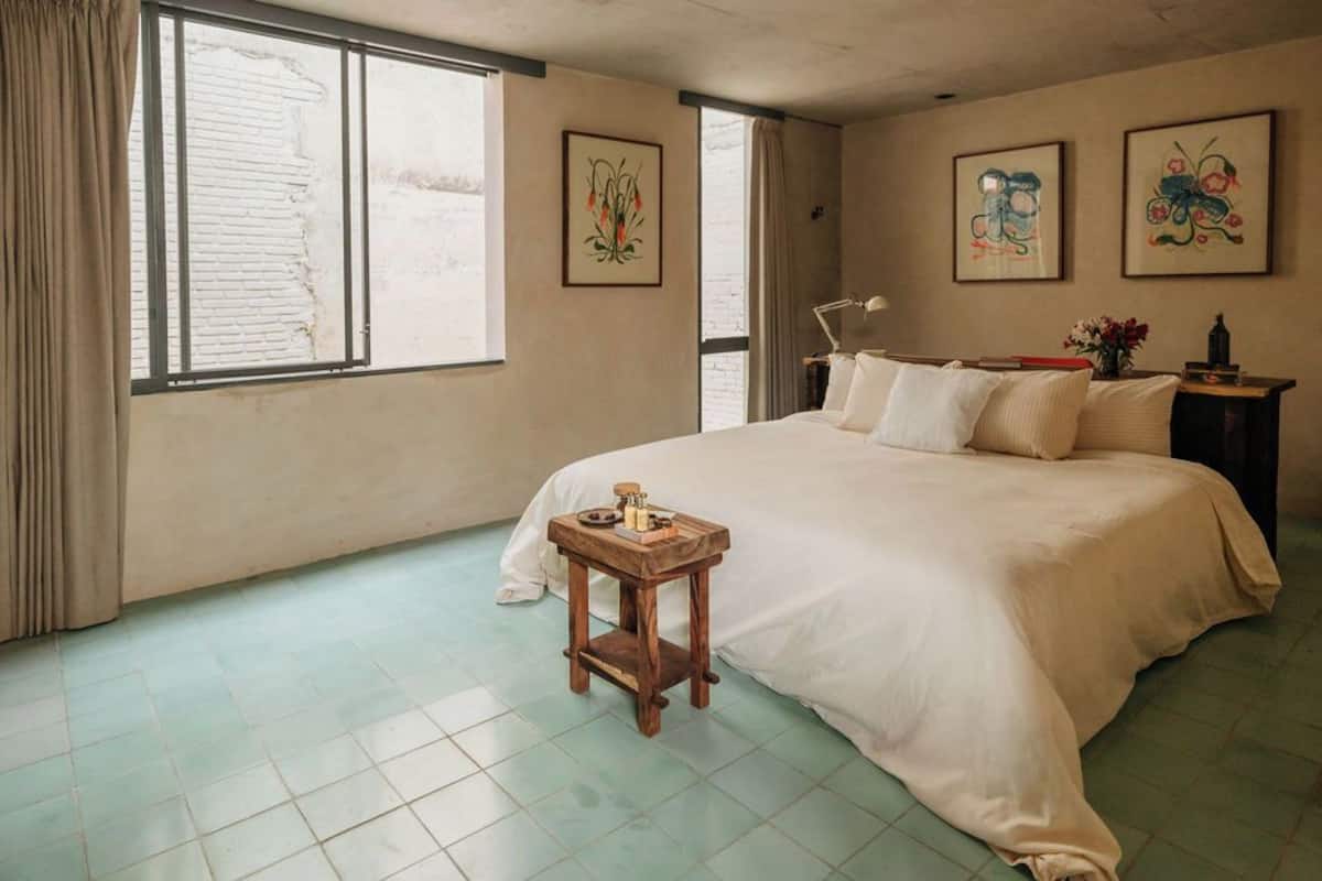 Deluxe Double Room, Tower | Desk, blackout drapes, iron/ironing board, free WiFi