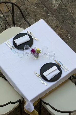 Buiten dineren