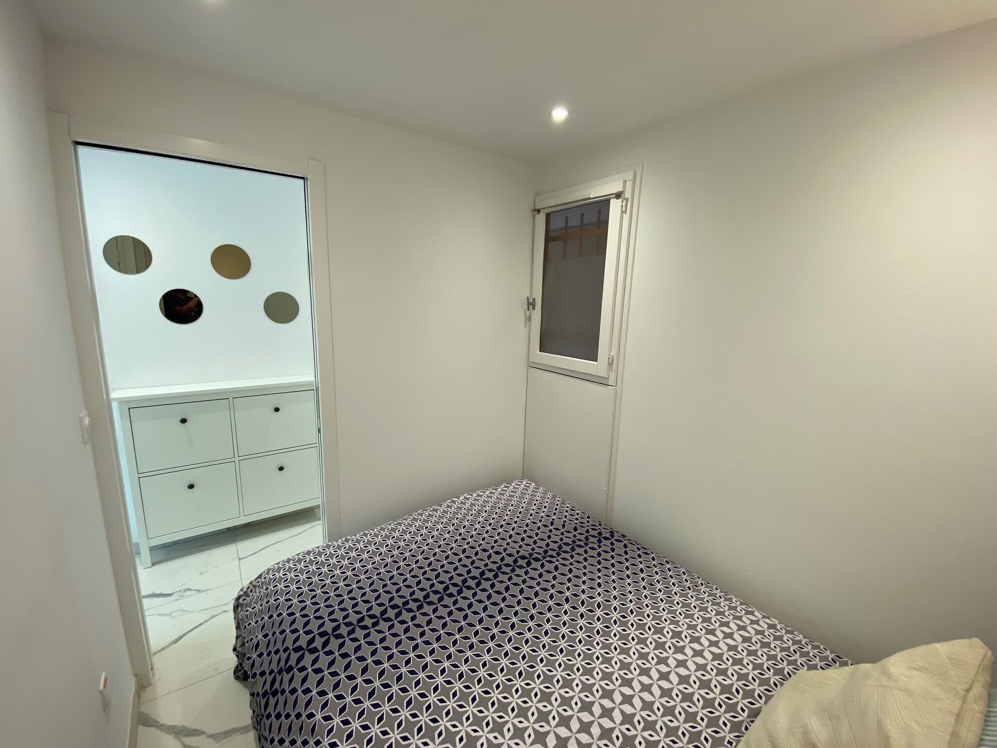 1 sovrum, strykjärn/strykbräda, resesäng och gratis wi-fi