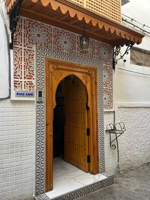 Ngoại thất