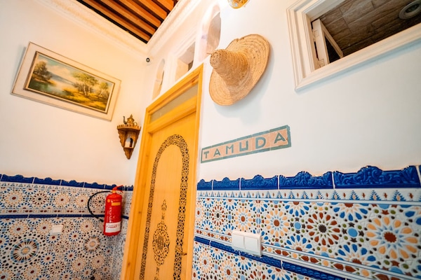 Cunas gratuitas, wifi gratis y ropa de cama