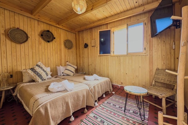 Classic Double or Twin Room | Free WiFi, bed sheets