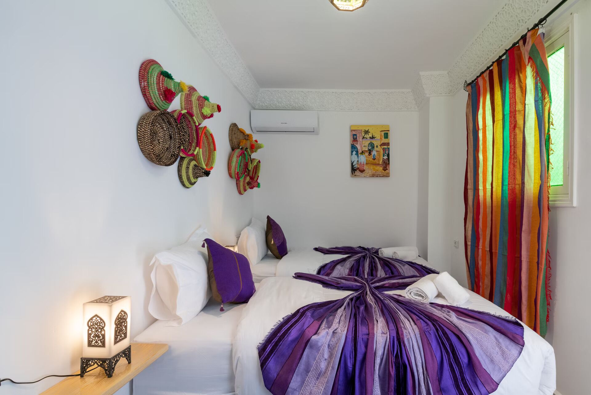 Habitación con 2 camas individuales | Cunas gratuitas, wifi gratis y ropa de cama 