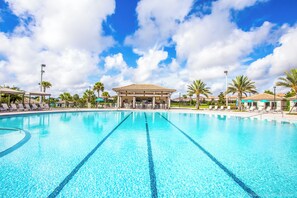 Udendørs pool