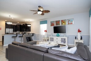 TV, fotballspill og bøker