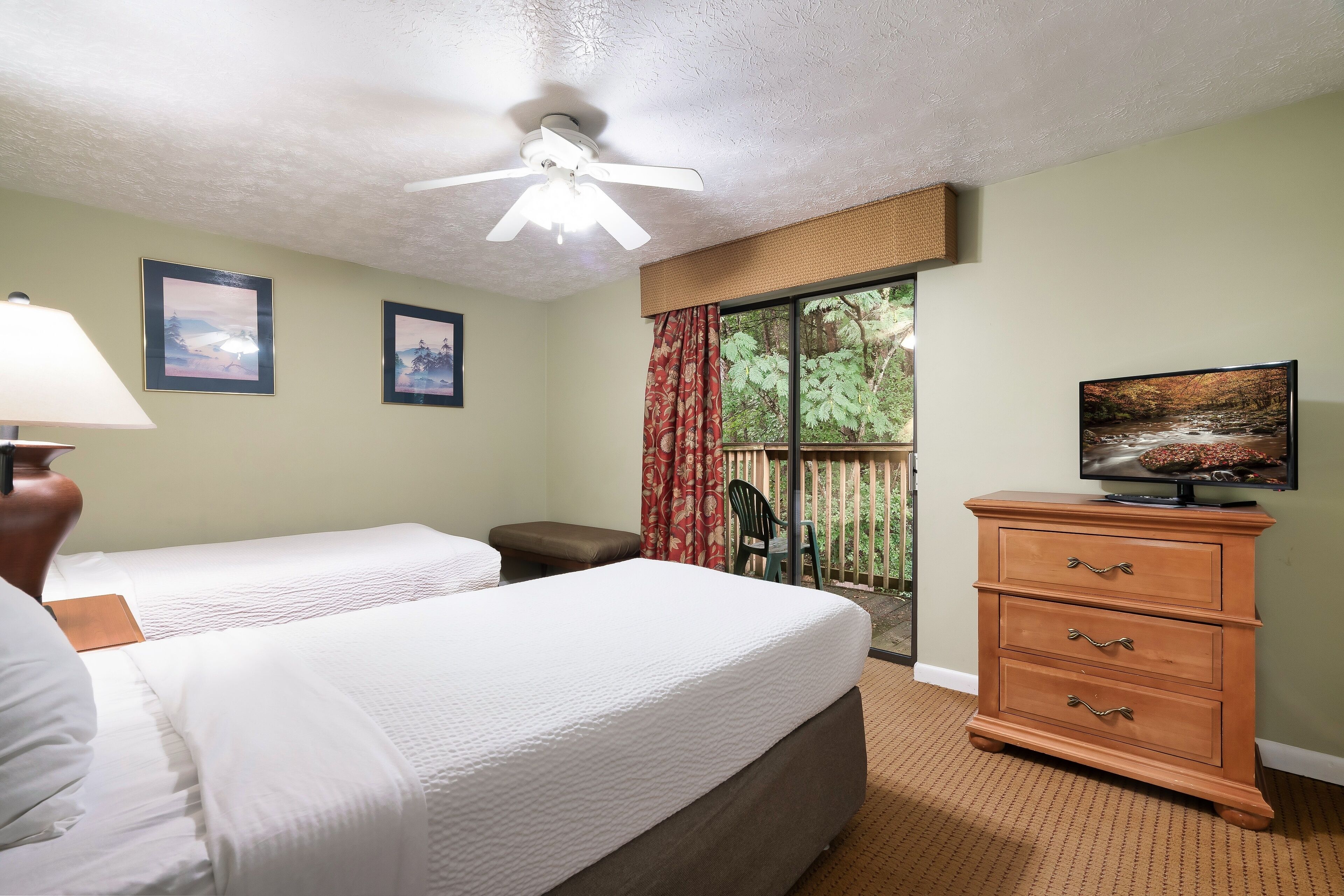 家庭聯排別墅, 渡假村景觀 | 免費無線上網、床單