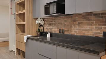 Fridge, toaster, cookware/dishes/utensils