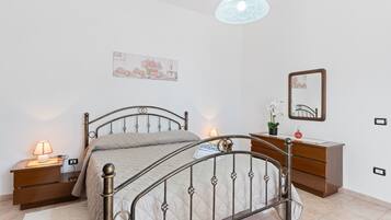 3 camere, Wi-Fi, lenzuola