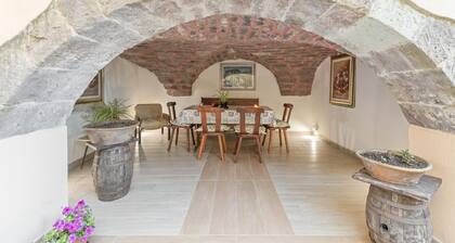 Apartment 'Erato' with Sea View, Wi-Fi and Air Conditioning