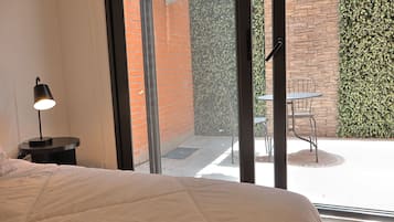 1 bedroom, internet, bed sheets