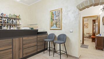 Bar (in der Unterkunft)