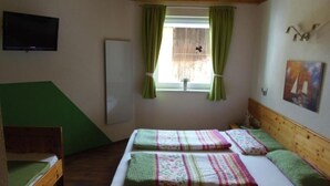 1 soverom, reiseseng for barn, wi-fi (inkludert) og sengetøy