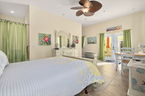 منزل عائلي | مساحة عمل للكمبيوتر المحمول ومكواة/لوح كي وواي فاي مجانًا