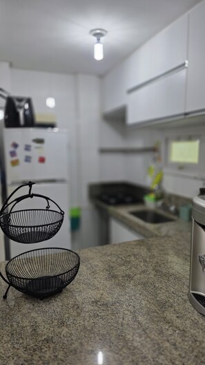 เบสิกอพาร์ทเมนท์, วิวสวนหย่อม | ครัวส่วนตัว | ตู้เย็น, ไมโครเวฟ, เตาประกอบอาหาร