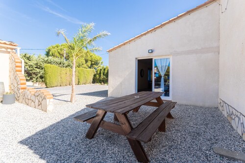 Gite 2 chambres , clim ,piscine, proche de sigean