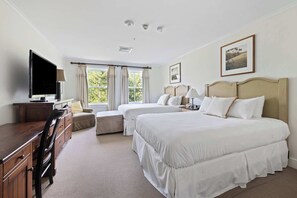 2 bedrooms, desk, iron/ironing board, WiFi