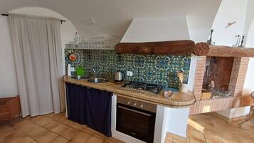 Refrigerador, horno, parrilla de estufa y lavavajillas