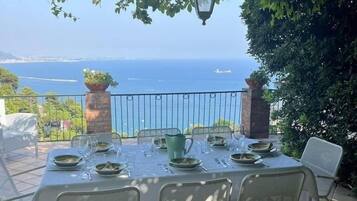 Ristorazione all'aperto