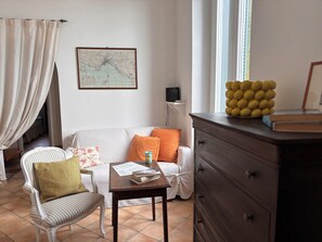 Smart TV, fireplace - Villa San Vito Amalfi Coast.A timeless charm for a perfect escape. (Raito)