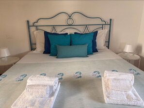 3 bedrooms, iron/ironing board, travel cot, free WiFi - Villa San Vito Amalfi Coast.A timeless charm for a perfect escape. (Raito)