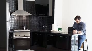 Fridge, microwave, oven, coffee/tea maker