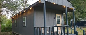 Exterior - Alvin with all serenity and bliss yet close to everything (Alvin)