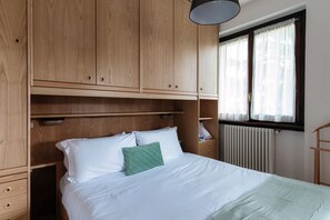 1 bedroom, in-room safe, iron/ironing board, free WiFi - Lake View in Menaggio (Poggio Fiorito Apt.) (Menaggio)