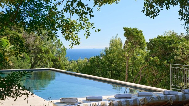 Pool - New 5*star villa - Gulf of Saint-Tropez  - Beautiful sea view - (Cavalaire-sur-Mer)