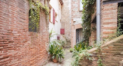 At Petit Paris, Center of Céret