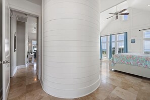 3 bedrooms, iron/ironing board, bed sheets