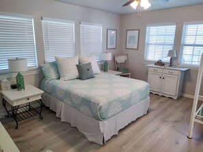 2 bedrooms, travel cot, WiFi