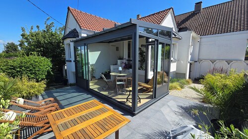 La Casa Néo. Atypical house, fully equipped, 900m from the beach