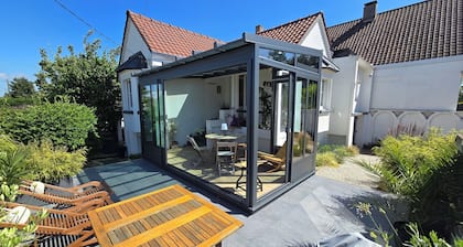 La Casa Néo. Atypical house, fully equipped, 900m from the beach