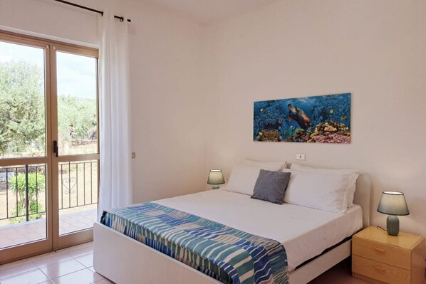 2 عدّة غرف نوم ومكواة/لوح كي وواي فاي مجانًا وملاءات أسرّة