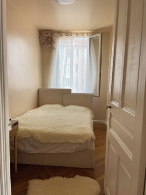 3 bedrooms, WiFi, bed sheets