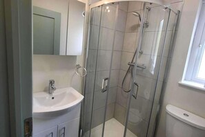 Shower, towels
