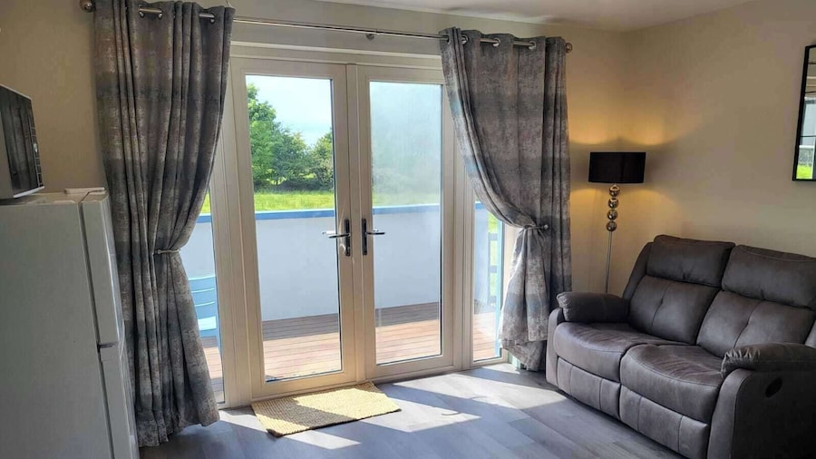 Seaside Apartment- Sligo- Pet Friendly